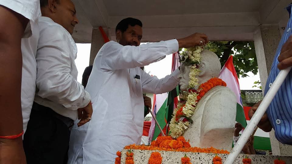 *संस्मरण : स्वतंत्रता सेनानी डाॅ राजेंन्द्र सिंह* 